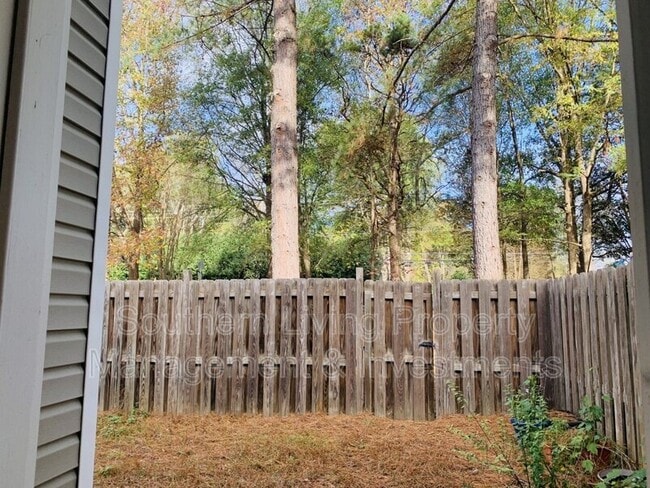 Building Photo - 9436 Elizabeth Townes Ln