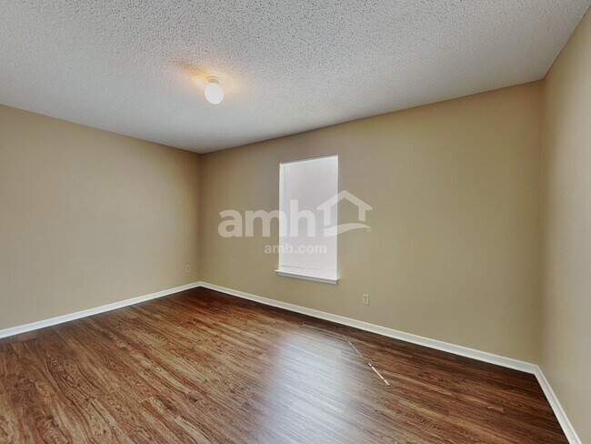 Building Photo - 6803 Amber Springs Way