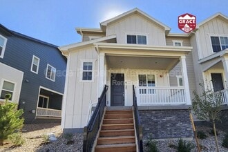 Building Photo - 6157 Two Leaf Dr