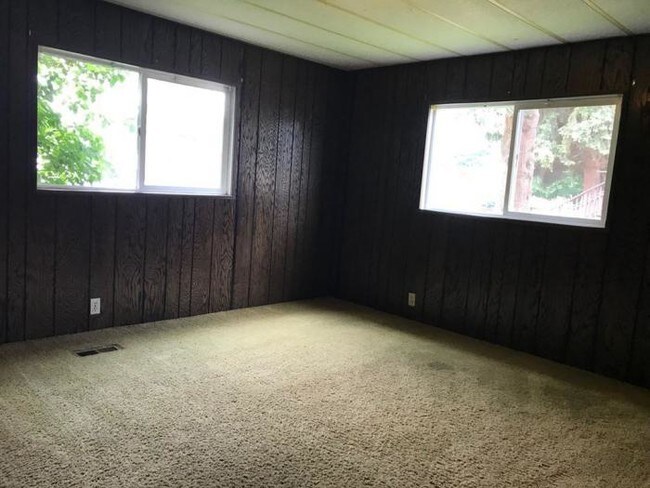 Building Photo - 3 bedroom in Waitsburg WA 99361