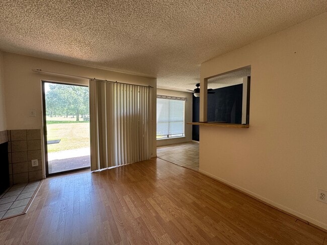 Building Photo - 8417 Sands Point Dr