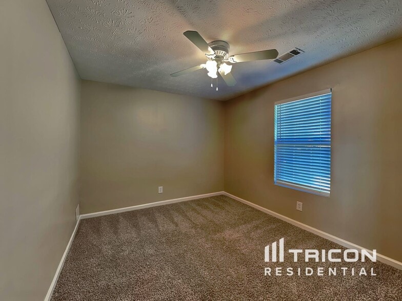 Building Photo - 31 McGiboney Rd