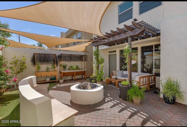 Building Photo - 2929 N 39th St