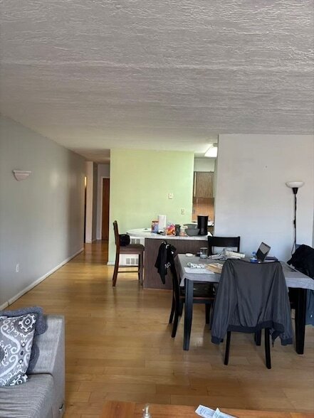 Building Photo - 200 Swanton St