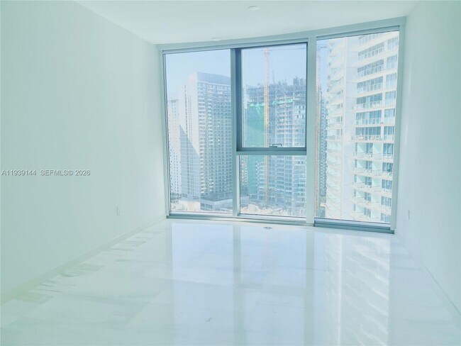 Building Photo - 300 Biscayne Blvd Way