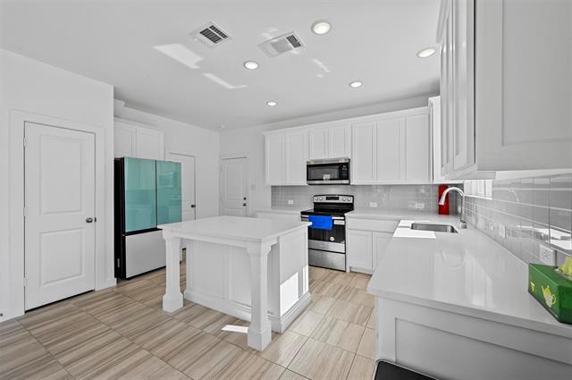 Building Photo - 375 Oakbend Dr