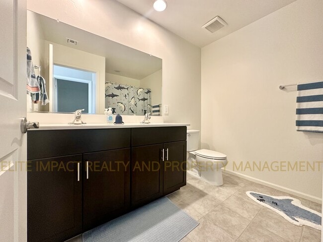 Building Photo - 7755 S Via Casa De Campo