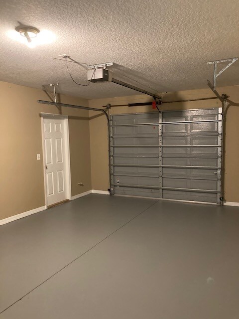 Building Photo - 1 Bunker Knolls Ln