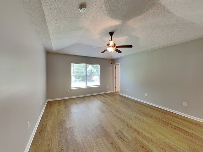 Building Photo - 244 Bridgeport Ln