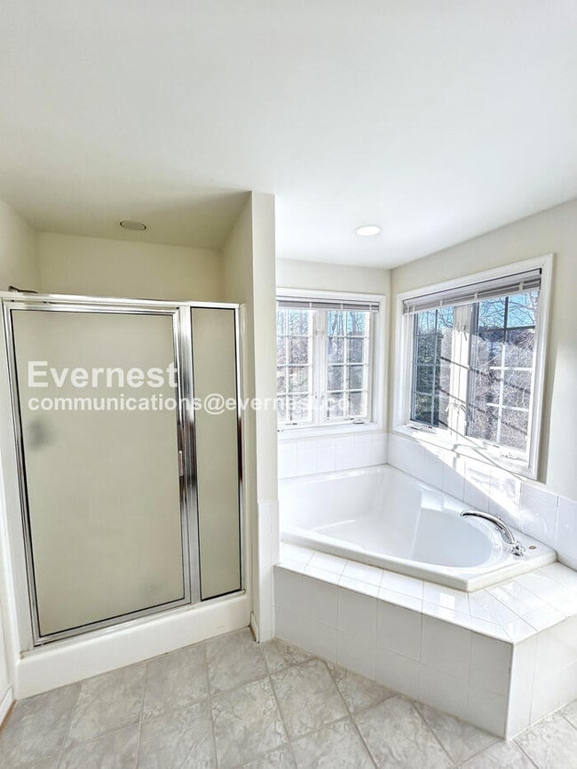 Building Photo - 1542 Jeffries Way