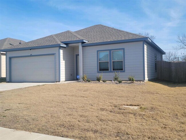 Primary Photo - 124 Canales Cir
