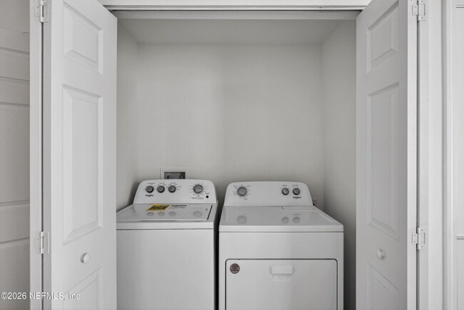 Building Photo - 125 Elmhurst Ln