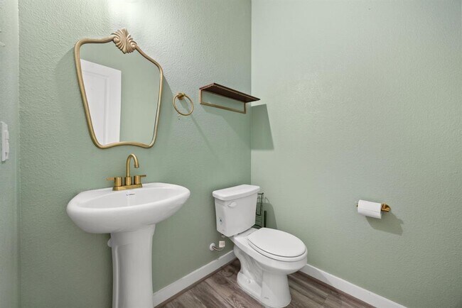 Building Photo - 441 Fieldwood Dr