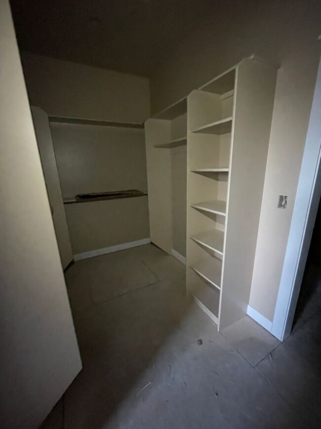 Building Photo - 7493 N Paw St