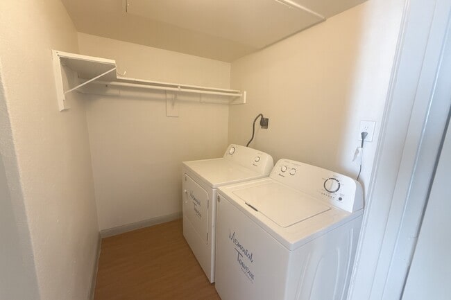 Building Photo - 5400 Memorial Dr