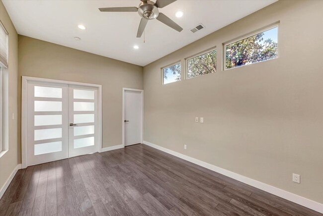 Building Photo - Modern Elegance & Effortless Style l 4BR Santa Clara Home