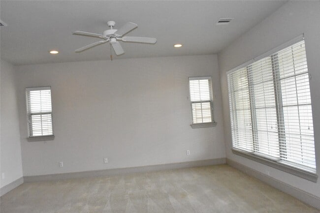 Building Photo - 2922 Leeland St