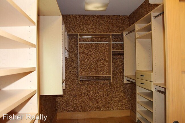 Building Photo - 3 br, 2.5 bath House - 243 Hard Times Ridge