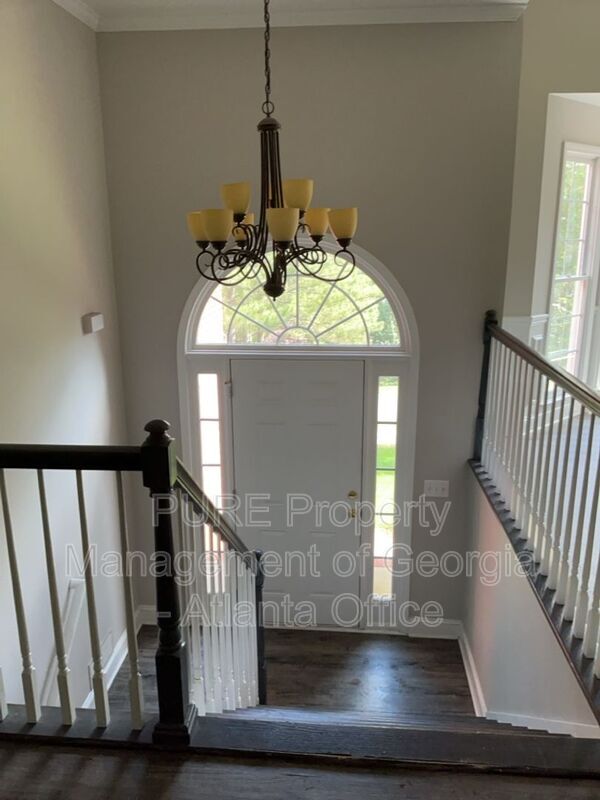 Building Photo - 27 N Hampton Dr