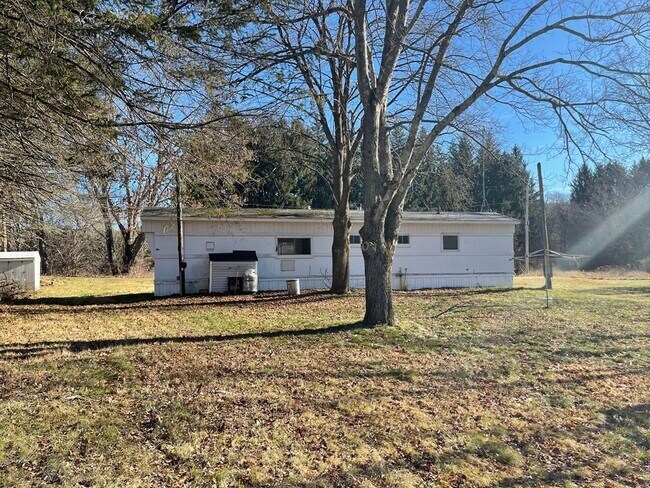 Building Photo - 169 Washington Rd
