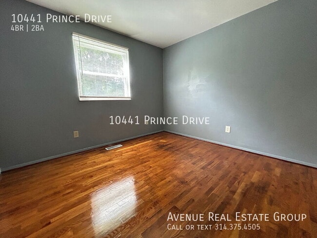 Building Photo - 10441 Prince Dr
