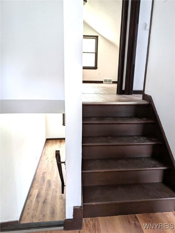 Building Photo - 881 Highland Ave