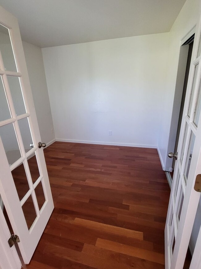 Building Photo - 3319 Coloma Dr