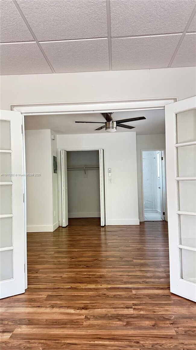 Building Photo - 4460 NE 13th Terrace