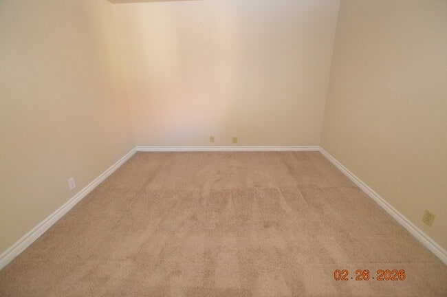 Building Photo - 4340 Sandy River Dr