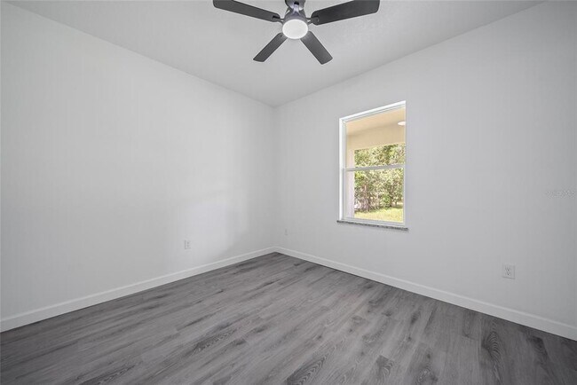 Building Photo - 3908 Garienda Ave