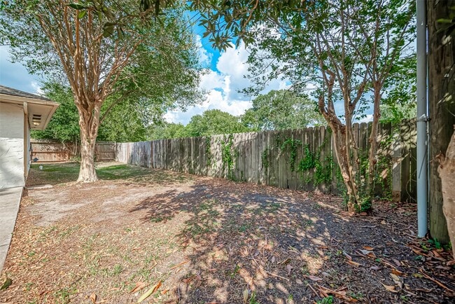 Building Photo - 10607 Silkwood Dr