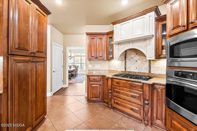 Building Photo - 204 Cashmere Ct