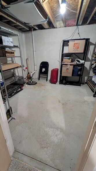 Extra storage space - 1617 Norton Creek Blvd