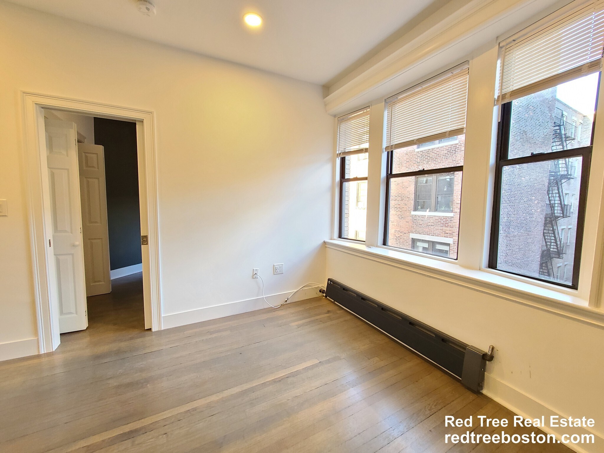 Building Photo - 11 Queensberry St