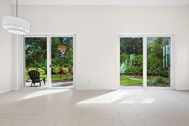 Building Photo - 744 Bocce Ct