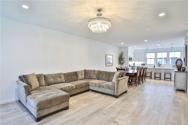 Building Photo - 224 Babson Ct