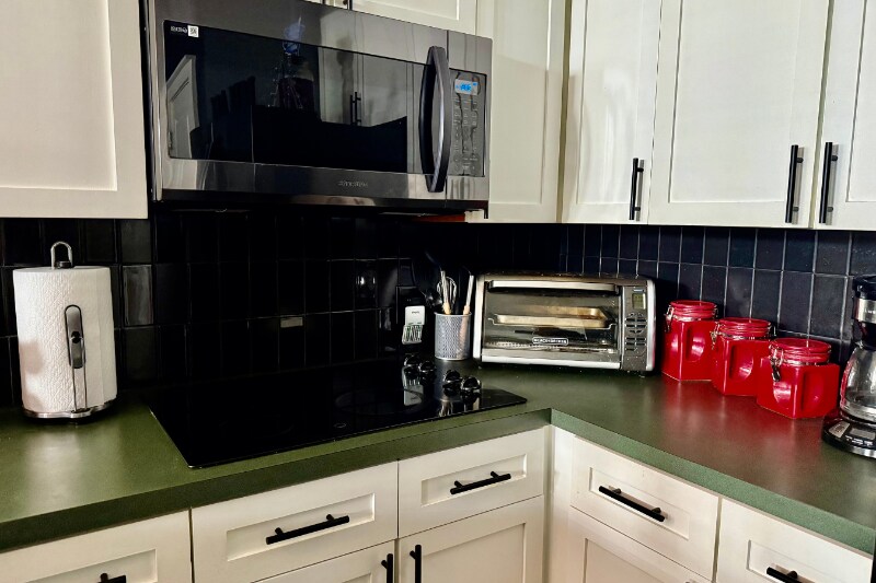 Building Photo - 677 N Alexander St