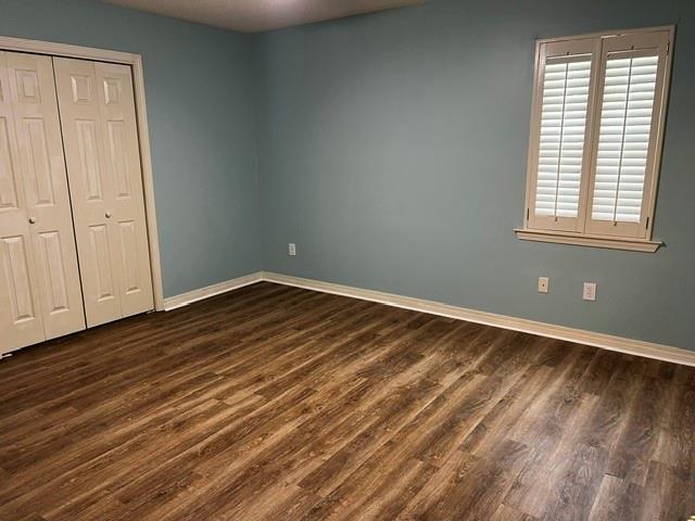 Building Photo - 7470 Mallard Dr