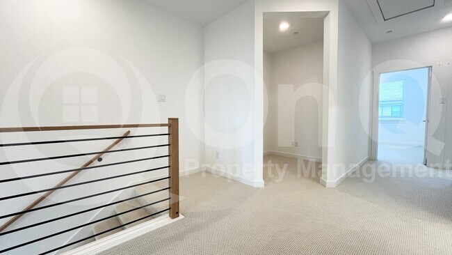 Building Photo - 820 Cavitt Ct