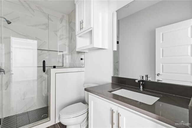 Building Photo - 20 S Links Dr