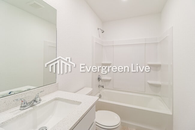 Building Photo - 110 Terrence Dr