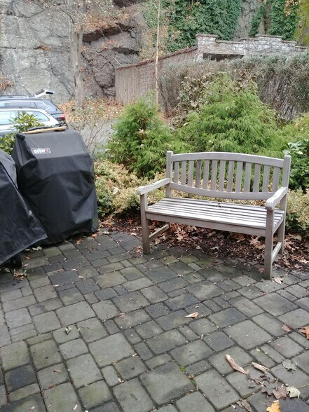 Building Photo - 21 Saint Peter St