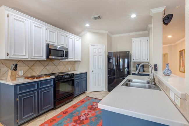 Building Photo - 2911 Ashbrook Ln