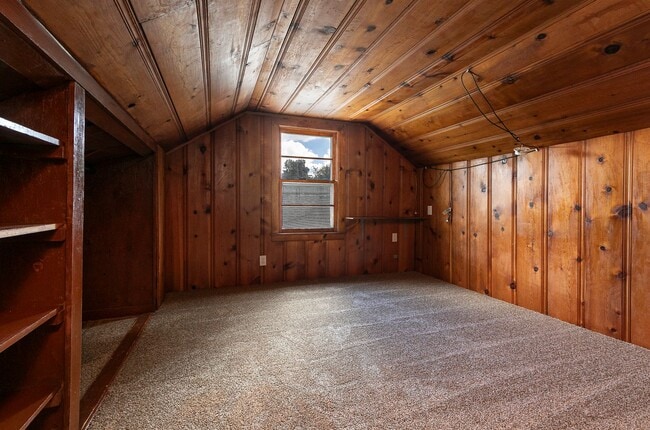 Building Photo - Adorable 4 bedroom | 2 bathroom | 2 car ga...