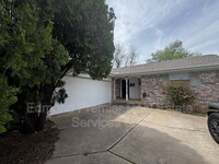 Building Photo - 11007 Greystone Ave