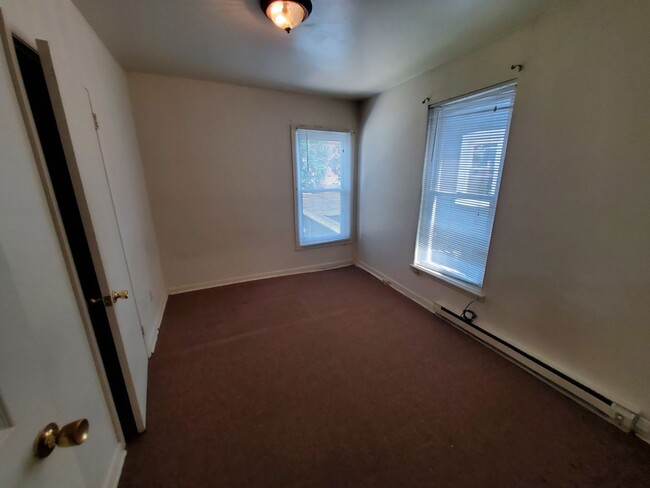 Building Photo - 617 W Turner St