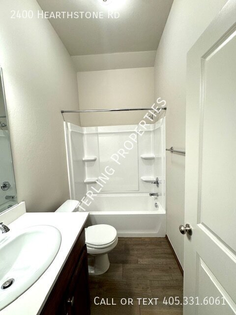 Building Photo - 2400 Hearthstone Rd