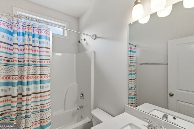 Building Photo - 1415 Dahlia Dr