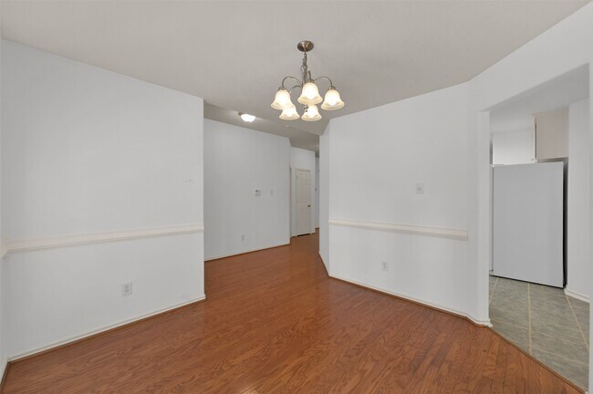 Building Photo - 166 Burgandy Vine Ct