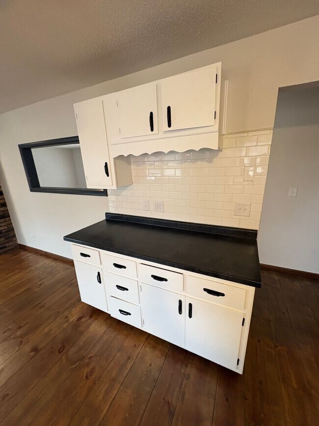 Building Photo - Updated Three Bedroom Single Family Home in Alexandria, Indiana